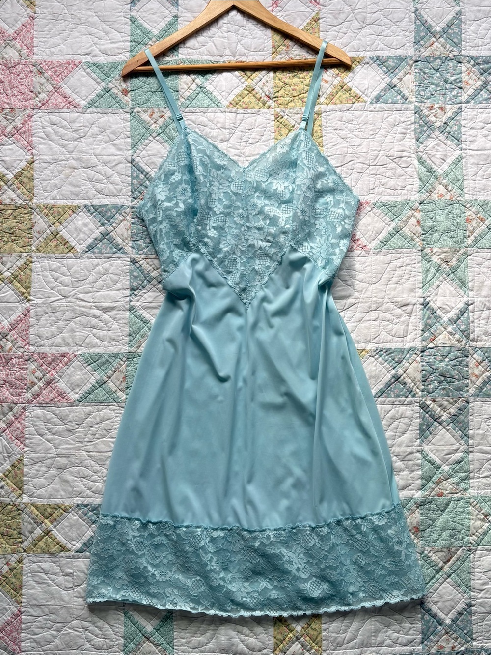 Vintage Light Blue Lace Slip Dress Large Vanity Fairy Dainty Cottagecore USA
